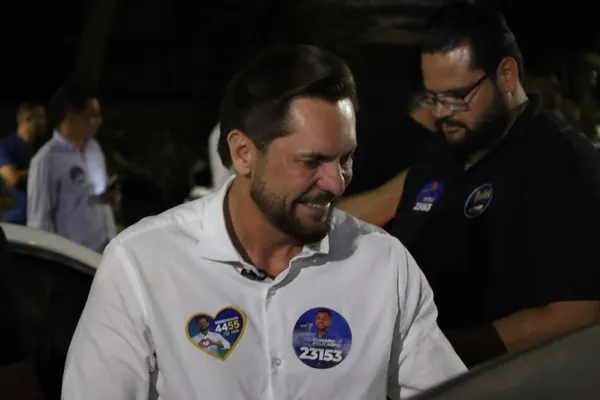 Grande Adesivaço no Jardim Guanabara — foto 39
