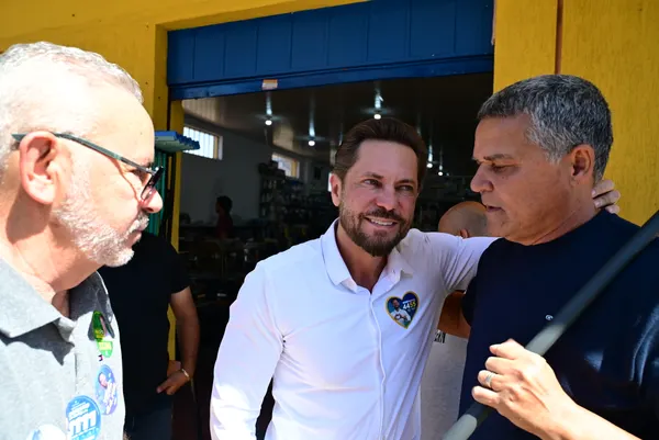 Adesivaço na Praça Matriz — foto 18