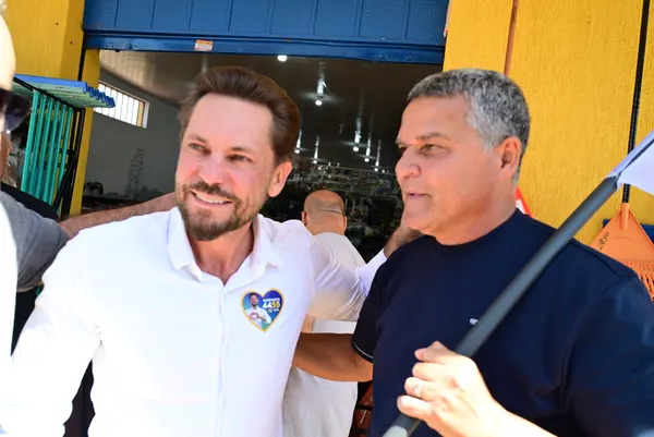 Adesivaço na Praça Matriz — foto 20