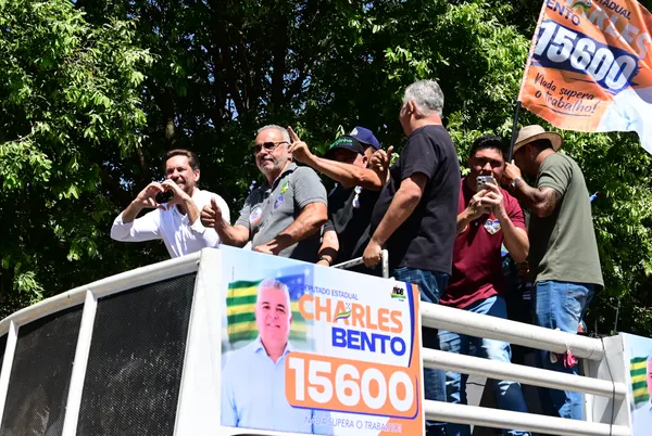 Adesivaço na Praça Matriz — foto 69
