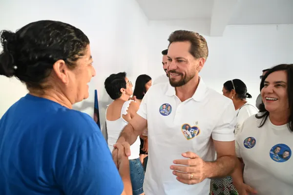 Caminhada no comércio com o deputado Gustavo Sebba e lideranças — foto 7