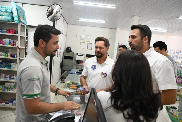 Caminhada no comércio com o deputado Gustavo Sebba e lideranças — foto 23