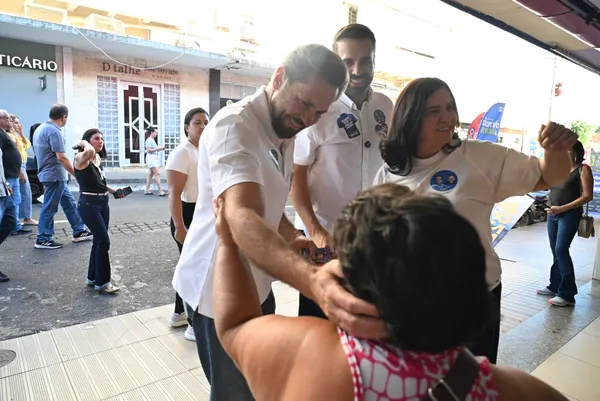 Caminhada no comércio com o deputado Gustavo Sebba e lideranças — foto 43