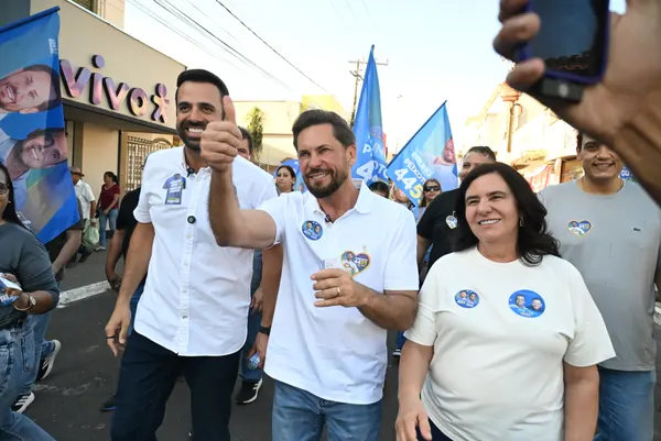 Caminhada no comércio com o deputado Gustavo Sebba e lideranças — foto 49