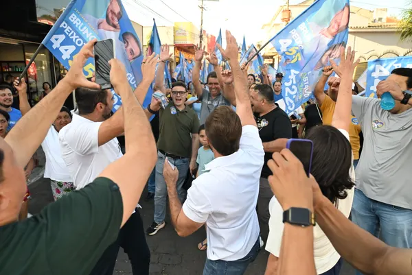 Caminhada no comércio com o deputado Gustavo Sebba e lideranças — foto 54