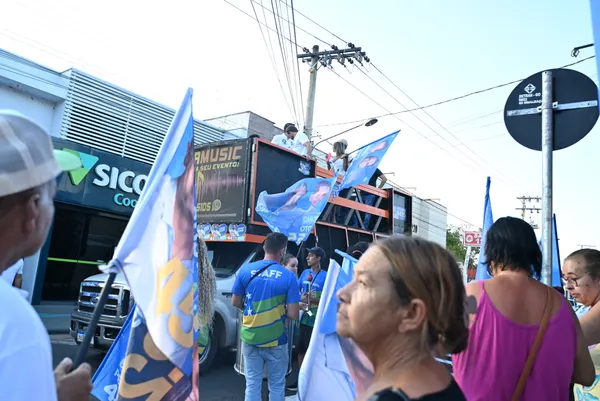 Caminhada no comércio com o deputado Gustavo Sebba e lideranças — foto 68