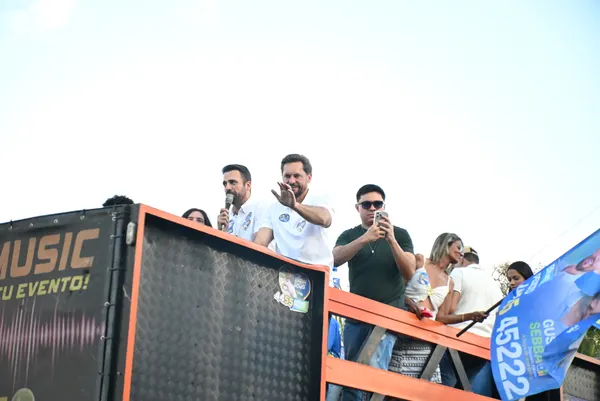 Caminhada no comércio com o deputado Gustavo Sebba e lideranças — foto 79