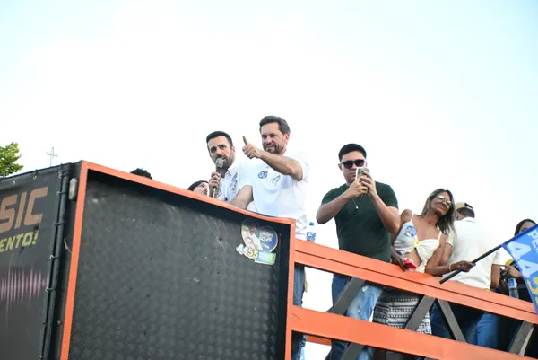 Caminhada no comércio com o deputado Gustavo Sebba e lideranças — foto 80
