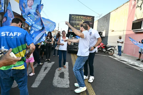 Caminhada no comércio com o deputado Gustavo Sebba e lideranças — foto 11