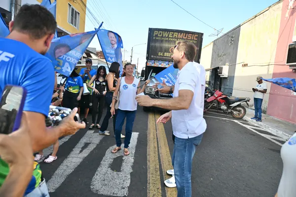 Caminhada no comércio com o deputado Gustavo Sebba e lideranças — foto 12