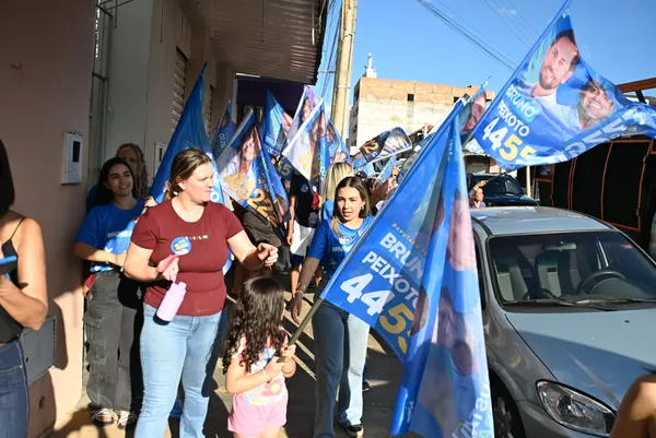 Caminhada no comércio com o deputado Gustavo Sebba e lideranças — foto 22