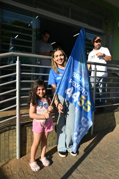 Caminhada no comércio com o deputado Gustavo Sebba e lideranças — foto 25