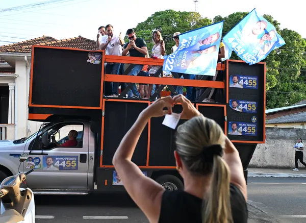 Caminhada no comércio com o deputado Gustavo Sebba e lideranças — foto 91
