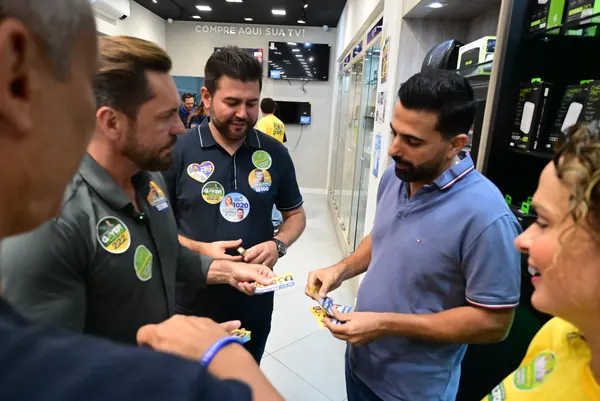 Caminhada no comércio e reunião politica em Cristalina — foto 12
