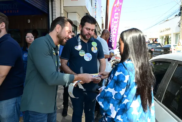 Caminhada no comércio e reunião politica em Cristalina — foto 20