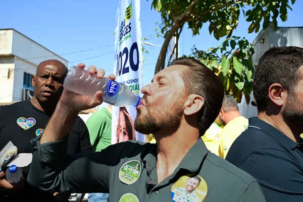 Caminhada no comércio e reunião politica em Cristalina — foto 68