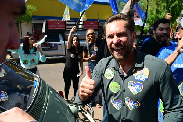 Caminhada no comércio e reunião politica em Cristalina — foto 29