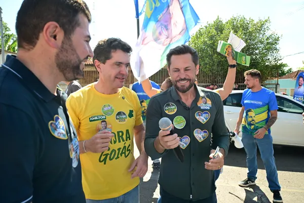 Caminhada no comércio e reunião politica em Cristalina — foto 30