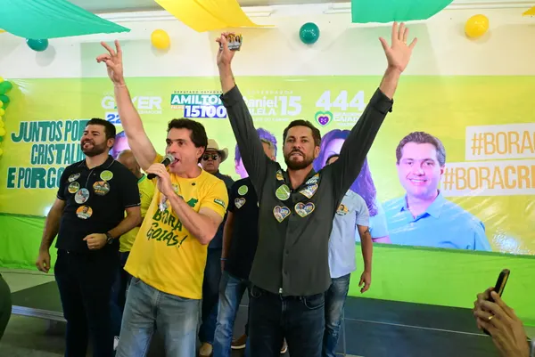 Caminhada no comércio e reunião politica em Cristalina — foto 32