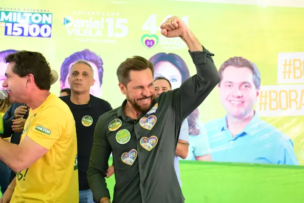 Caminhada no comércio e reunião politica em Cristalina — foto 33