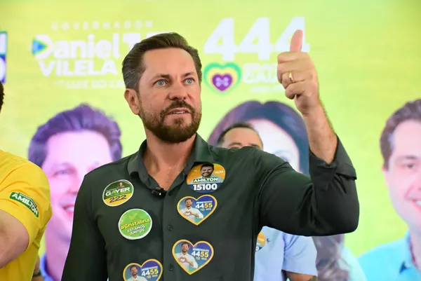 Caminhada no comércio e reunião politica em Cristalina — foto 35