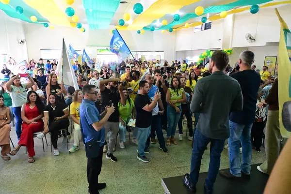 Caminhada no comércio e reunião politica em Cristalina — foto 37