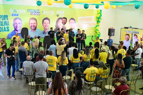 Caminhada no comércio e reunião politica em Cristalina — foto 38