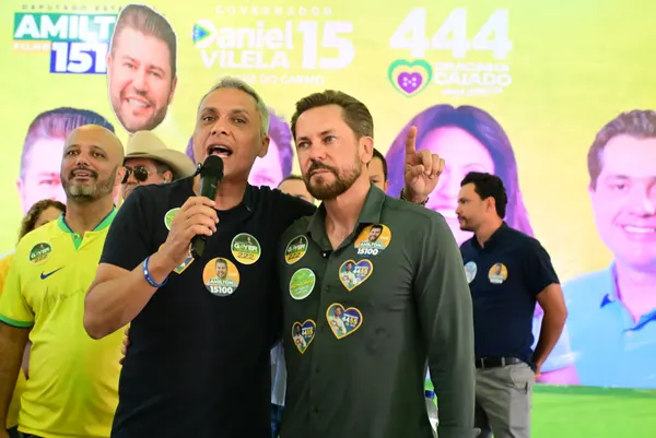 Caminhada no comércio e reunião politica em Cristalina — foto 39