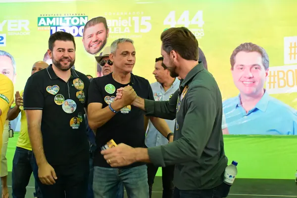 Caminhada no comércio e reunião politica em Cristalina — foto 43