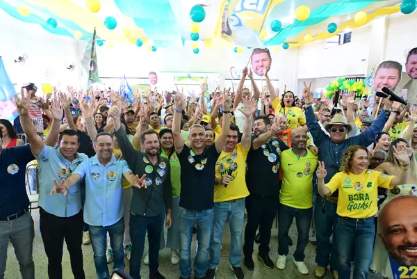 Caminhada no comércio e reunião politica em Cristalina — foto 45