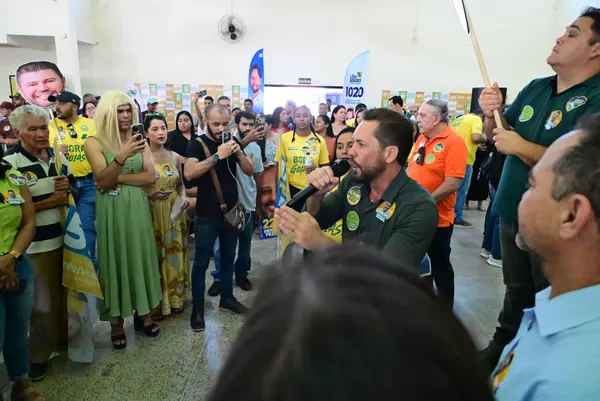 Caminhada no comércio e reunião politica em Cristalina — foto 48