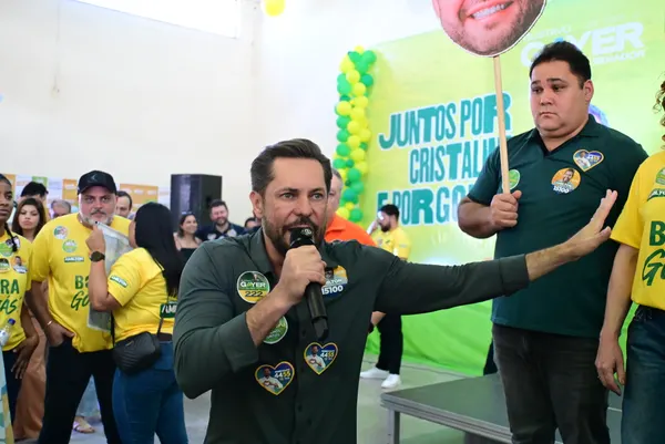 Caminhada no comércio e reunião politica em Cristalina — foto 50