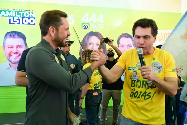 Caminhada no comércio e reunião politica em Cristalina — foto 51