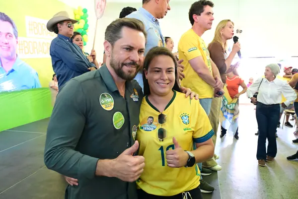 Caminhada no comércio e reunião politica em Cristalina — foto 56