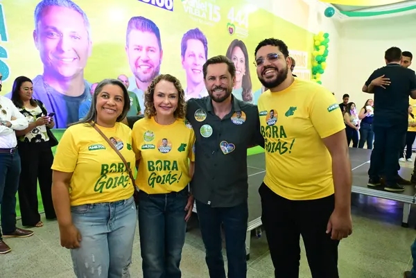 Caminhada no comércio e reunião politica em Cristalina — foto 60