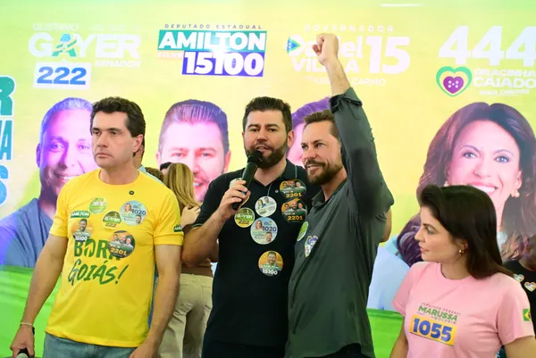 Caminhada no comércio e reunião politica em Cristalina — foto 62
