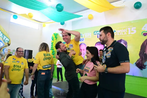 Caminhada no comércio e reunião politica em Cristalina — foto 65