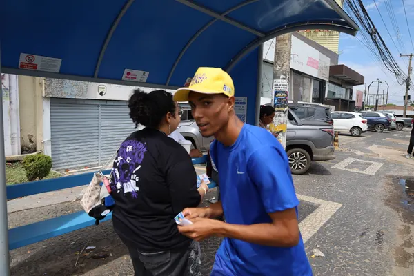 Caminhada + trio pelo bairro com Bruno e o vereador Neto Gomes. 09/09. Drive. — foto 59