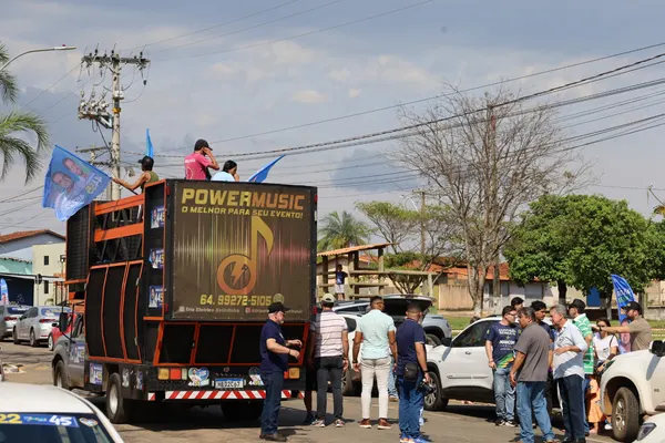 Carreata e reunião com lideranças em Corumbaíba 12/09. Fotos . — foto 65