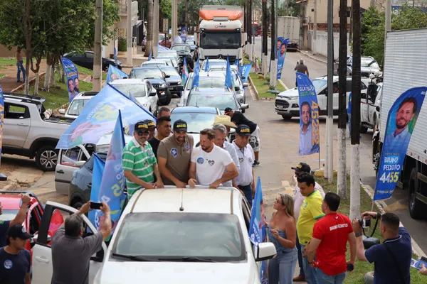 Carreata e reunião com lideranças em Corumbaíba 12/09. Fotos . — foto 43