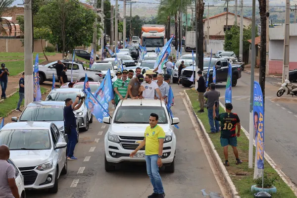 Carreata e reunião com lideranças em Corumbaíba 12/09. Fotos . — foto 42