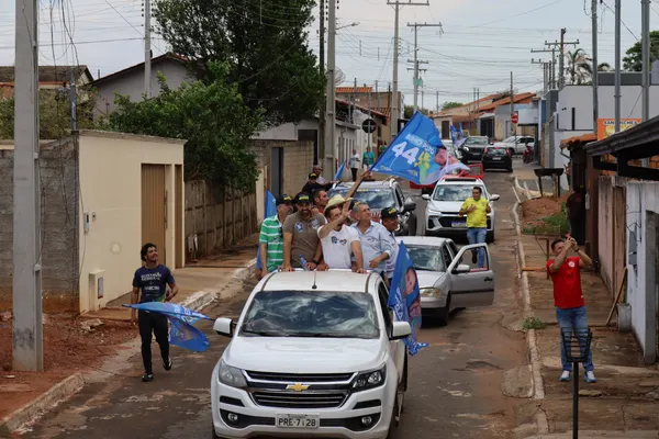 Carreata e reunião com lideranças em Corumbaíba 12/09. Fotos . — foto 31