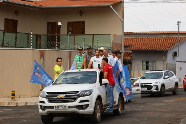 Carreata e reunião com lideranças em Corumbaíba 12/09. Fotos . — foto 18