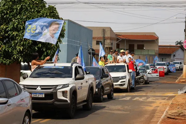 Carreata e reunião com lideranças em Corumbaíba 12/09. Fotos . — foto 19