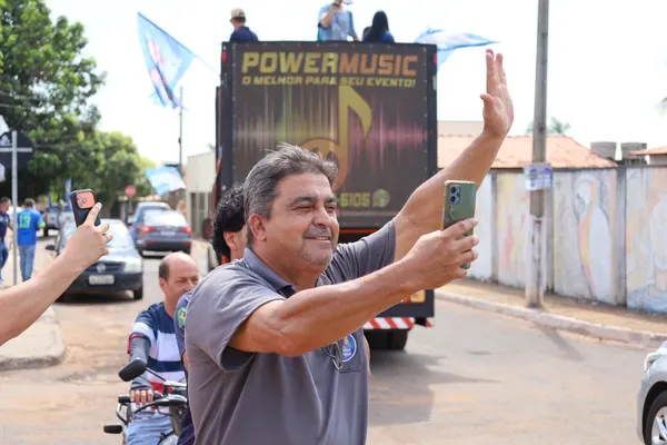 Carreata e reunião com lideranças em Corumbaíba 12/09. Fotos . — foto 15