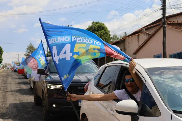Carreata e reunião com lideranças em Corumbaíba 12/09. Fotos . — foto 9