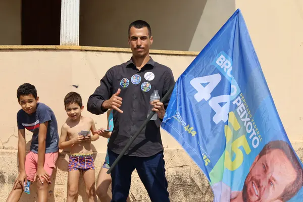 Carreata e reunião com lideranças em Corumbaíba 12/09. Fotos .