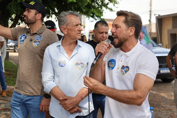 Carreata e reunião com lideranças em Corumbaíba 12/09. Fotos . — foto 85