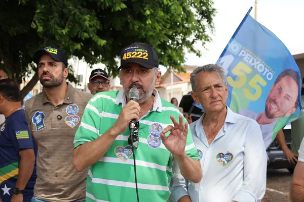 Carreata e reunião com lideranças em Corumbaíba 12/09. Fotos . — foto 80