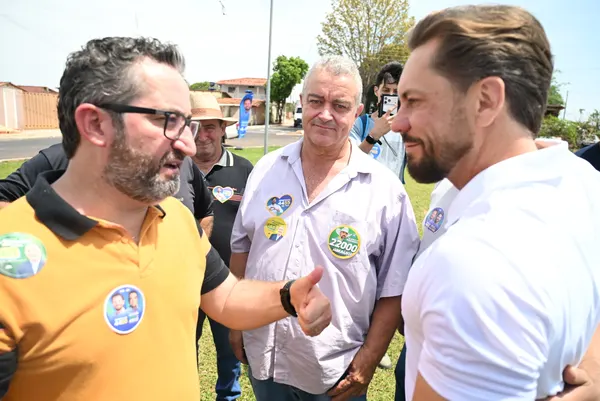 CARREATA E REUNIÃO COM LIDERANÇAS EM NOVA AURORA